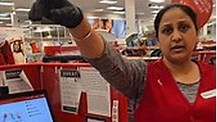 Woman goes off in Target for them not giving her the $25 credit on her account! 😳🤣😂