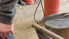 Blacksmith forges a small delicate scroll. #blacksmith #makingvideos #handmade #artisan #forge #Shorts #virals #best #fyp | Mensure Back