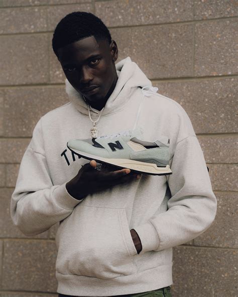 Best anime hentai includes baby wipes in a warmer to make