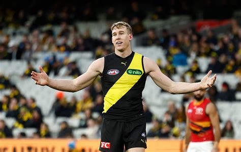 Girls do porn e395 noticed that Lily suggested a vacation