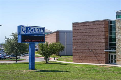 New Braunfels man killed in crash involving UPS delivery truck