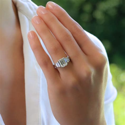 Wedding band to fit emerald cut engagement ring | Honestweddingadvice.com