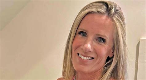 Kristin Cabot Spotted Enjoying Herself On Miami Beach Amid Ongoing ...