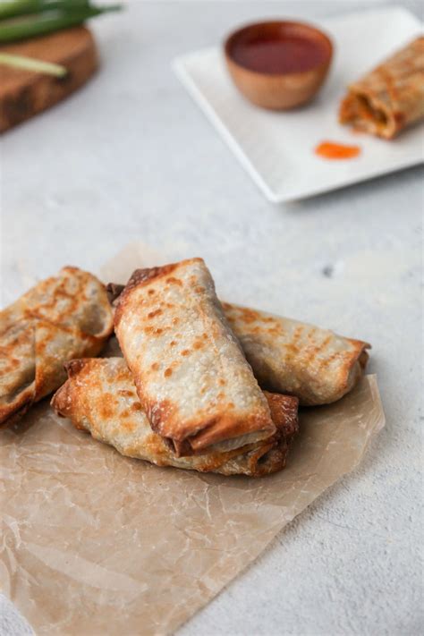 Crispy Vegan Egg Rolls — lots of yums