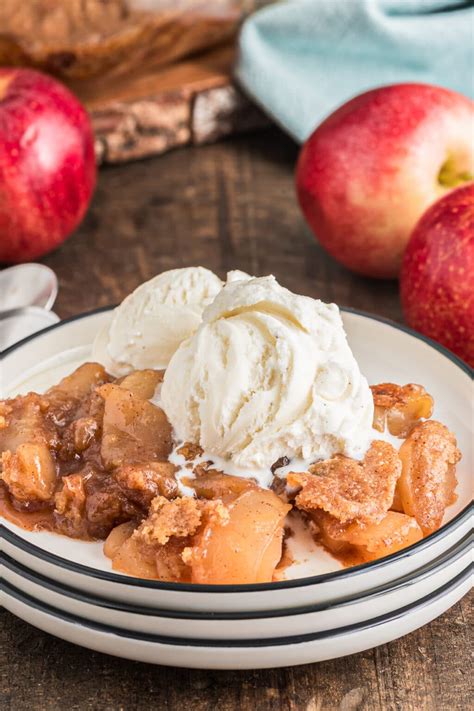 Simple Apple Crisp Recipe - An Italian in my Kitchen - Street Food ...