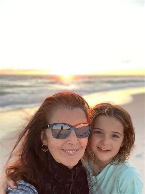 2025 NYC marathon: Upper East Side mom has message to help save lives from cancer as she fights ...