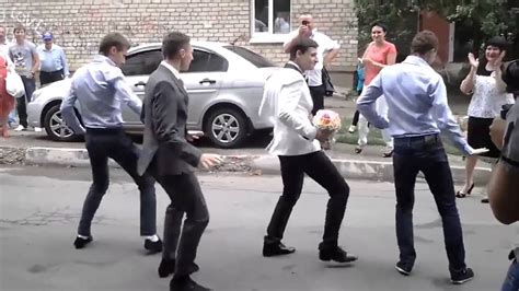 Крутые и смешные танцы | Нарезка | Funny dancing - YouTube