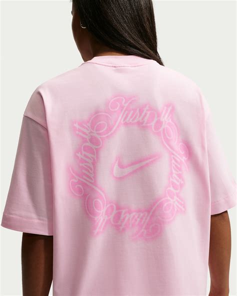 Nike Sportswear Women's Oversized T-Shirt. Nike.com
