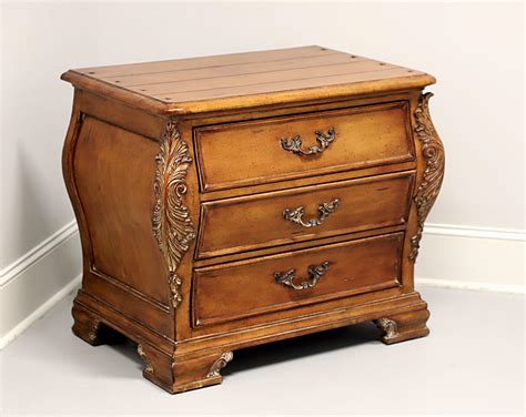 THOMASVILLE Chateau Provence French Country Nightstand Bedside Chest ...