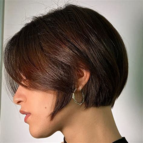 50 Refined And Chic Ear Length Bob Ideas - Styleoholic
