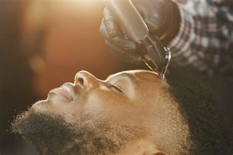 Cutting mens Hair With Clippers - The Ultimate Guide