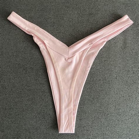 Oh Polly Women's Pink Bikini-and-tankini-bottoms | Depop