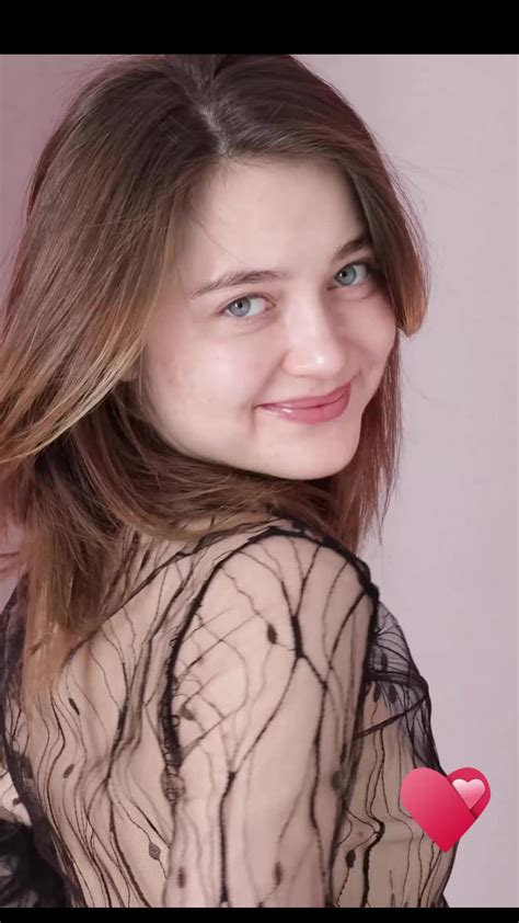 🌷Anna Vlasova🌷 (@annavlasova_official) - Urlebird