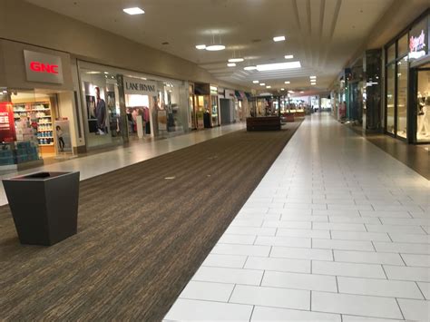 Midwest Retail: Janesville Mall, Janesville Wisconsin