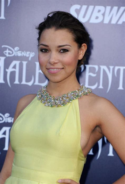 Jessica Parker Kennedy Body