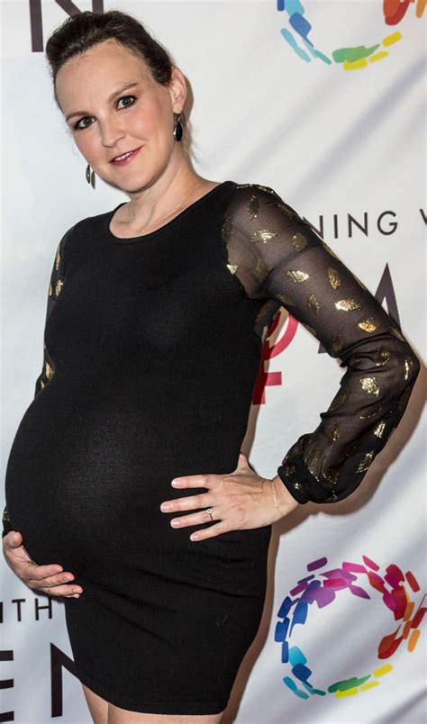 Liv Tyler pregnant : r/PregCelebs
