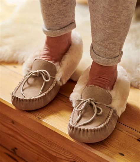 Women's Moccasin Slippers Australia at Greg Stone blog