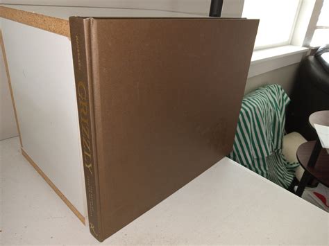 Grizzly: The Bears of Greater Yellowstone (2015) ~ Photography by ...