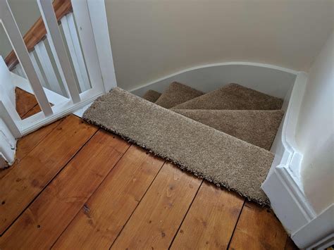 Laminate Flooring Transition To Stairs – Flooring Tips