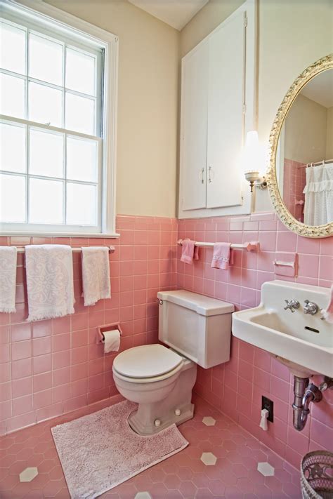 Pink and white. Perfect and cozy. www.PrestigePaints.com | Pink ...