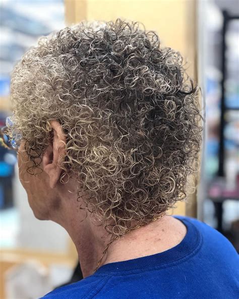 23 Perms for Short Hair That are Super Cute