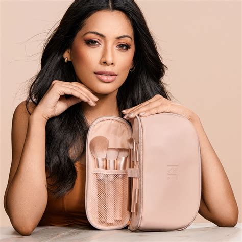 Real Techniques New Nudes Uncovered Bag, Cosmetic Bag, Travel Bag For Makeup, Waterproof Design ...