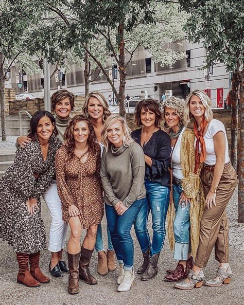 Group of Texas milfs | Scrolller