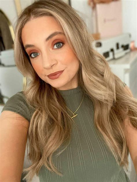 T-Bar Chain Knot Necklace - Gold