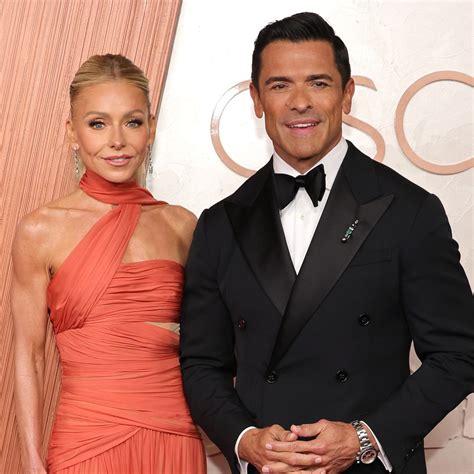 Kelly Ripa's split talks with Mark Consuelos revealed: 'There's just ...