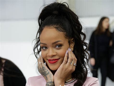 Rihanna 'nude pictures' claims on 4Chan as hacking scandal continues | The Independent | The ...