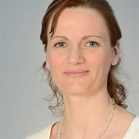Simone Irmer - Universität Mozarteum