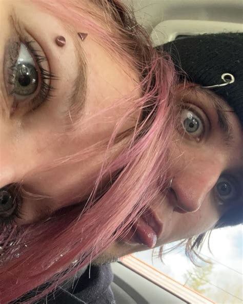 𝔄𝔦𝔡𝔢𝔫 ℜ𝔞𝔳𝔢 𝔓𝔥𝔦𝔣𝔢𝔯 | Oh man where do I start, first off you’re amazing, the first time I laid my ...