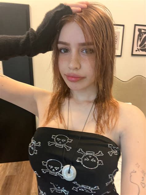 Rosaline Dawnx: биография актрисы и модели