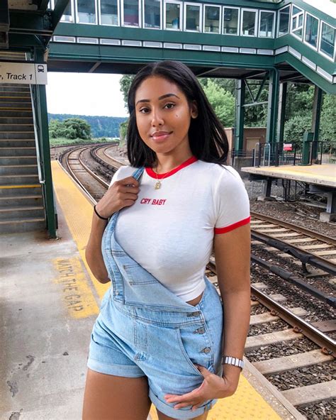 Oshawaiters - Cute Busty Thick Black Girl - Page 3 of 3 - Fapdungeon