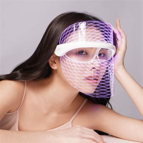 ว้าวสุดๆ! หน้ากากมาส์กหน้าแสง LED 7 สี ตอบโจทย์ทุกปัญหาผิว - FIRSTER