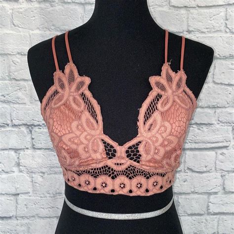 Francesca's lace criss cross back bralette w/4... - Depop