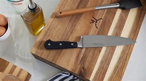 A Step-by-Step Guide on How to Sharpen Knives | Harris Scarfe