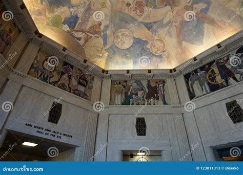 Interior of the Griffith Observatory in Los Angeles, Editorial Stock ...