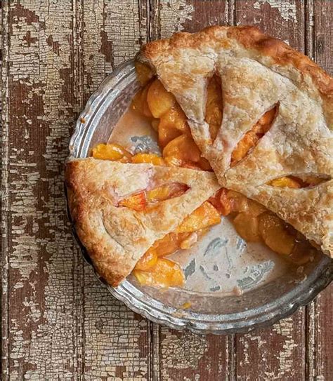 Fresh Peach Pie - Leite's Culinaria