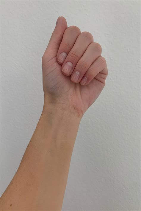 6 Ways To Remove Self-Tanner Streaks For An Even Finish - ADCT