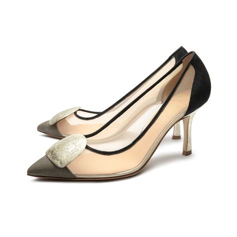 Olivia Colman – SAUVEREIGN – 24K Gold Leaf & Art to Wear