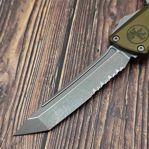 Microtech Combat Troodon Generation III 1144-11APOD Green Tanto Edge ...