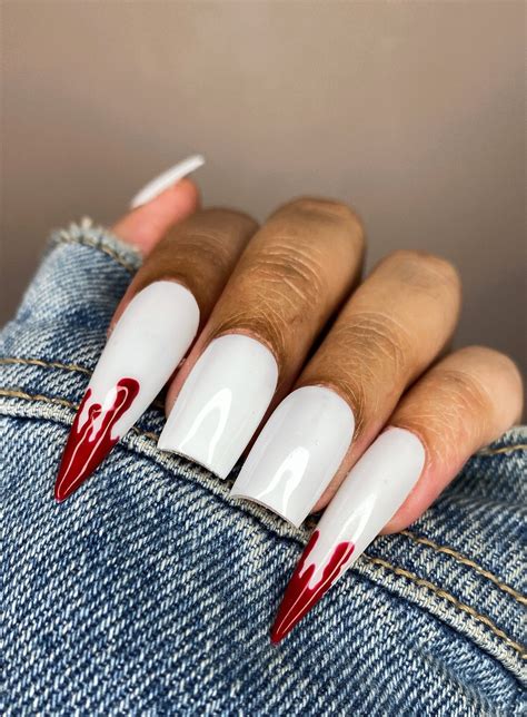Vampire Nail Set - Etsy | Gel nails, Stylish nails, Halloween nails