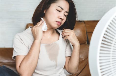 Progesterone Suppositories: Benefits & How To Use Them