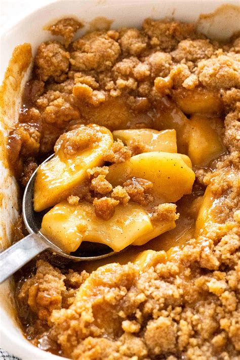 Easy Apple Crumble Recipe - Jessica Gavin