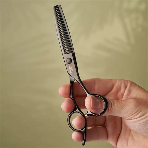 Hairdressing thinning scissors in short hair: 4 Tips to get the best ...