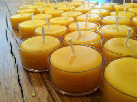 人気急上昇中 100 Tealight Beeswax Candles BULK 100% Natural Handcrafted in ...