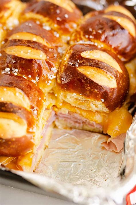 Ham and cheese pretzel hawaiian roll sliders – Artofit