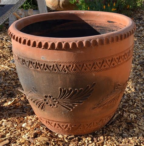 Cheap Big Terracotta Pots at Nicholas Brennan blog