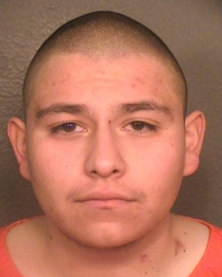 Overdosing man calls 9-1-1, police find drugs, guns, and money in his ...